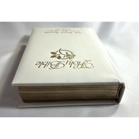 1984 American Bible White Holy Bible Red Letter Our Treasured Memories Edition - Picture 6 of 10